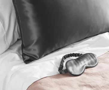 silk pillowcase and mask 