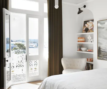 What is the psychology behind a messy bedroom?