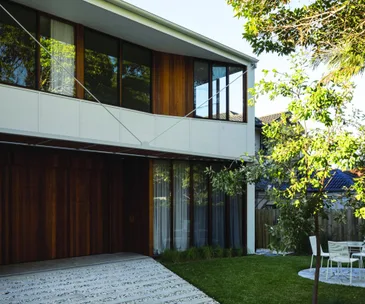 A marvellous, mid-century cottage transformed by a connection to light and nature