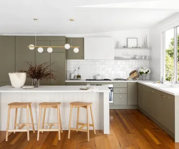 Ask-an-expert-kitchen-design-olive-grove-american-oak