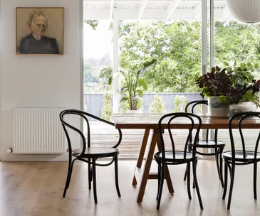 Hannah Gordon's Emerald home dining room