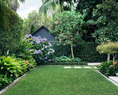 how to declutter your garden