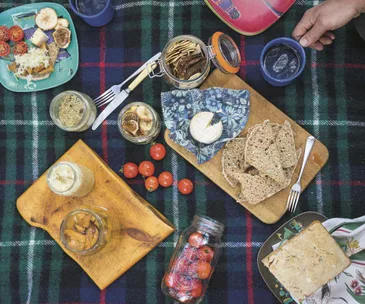 How to make beeswax wraps (and say goodbye to plastic wrap)