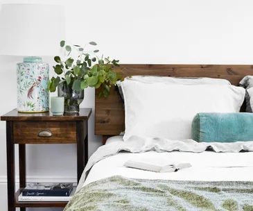 reasons to make your bed