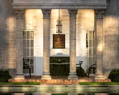 Italianate Villa home exterior