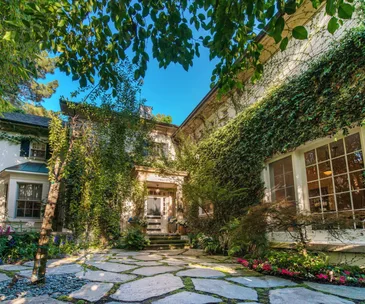 Jennifer Lawrence Beverly Hills Home